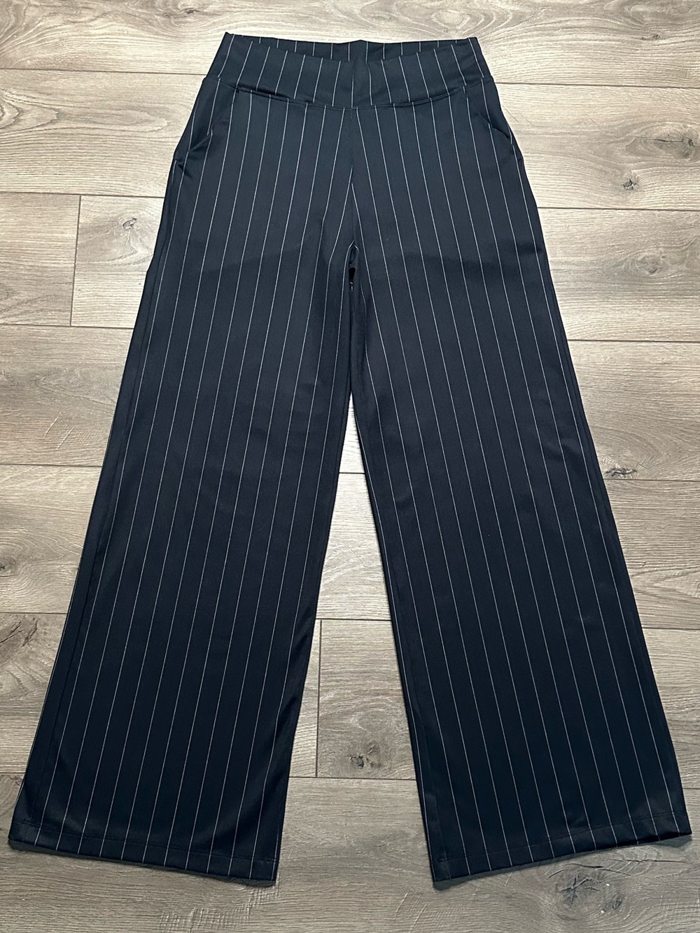KiraGrace Pinstripe High Rise Wide Leg Pull On Pants Black White Size Large